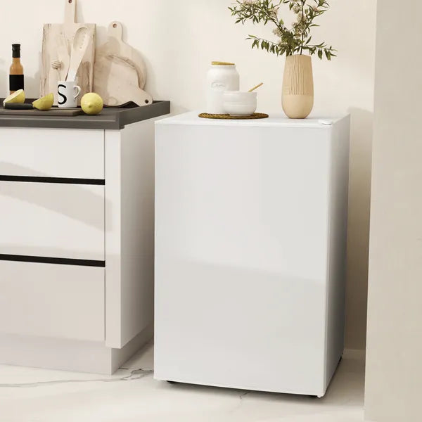 HOMCOM 4.5 Cu Ft Compact Refrigerator with 0.5 Cu Ft Freezer White - product image 10