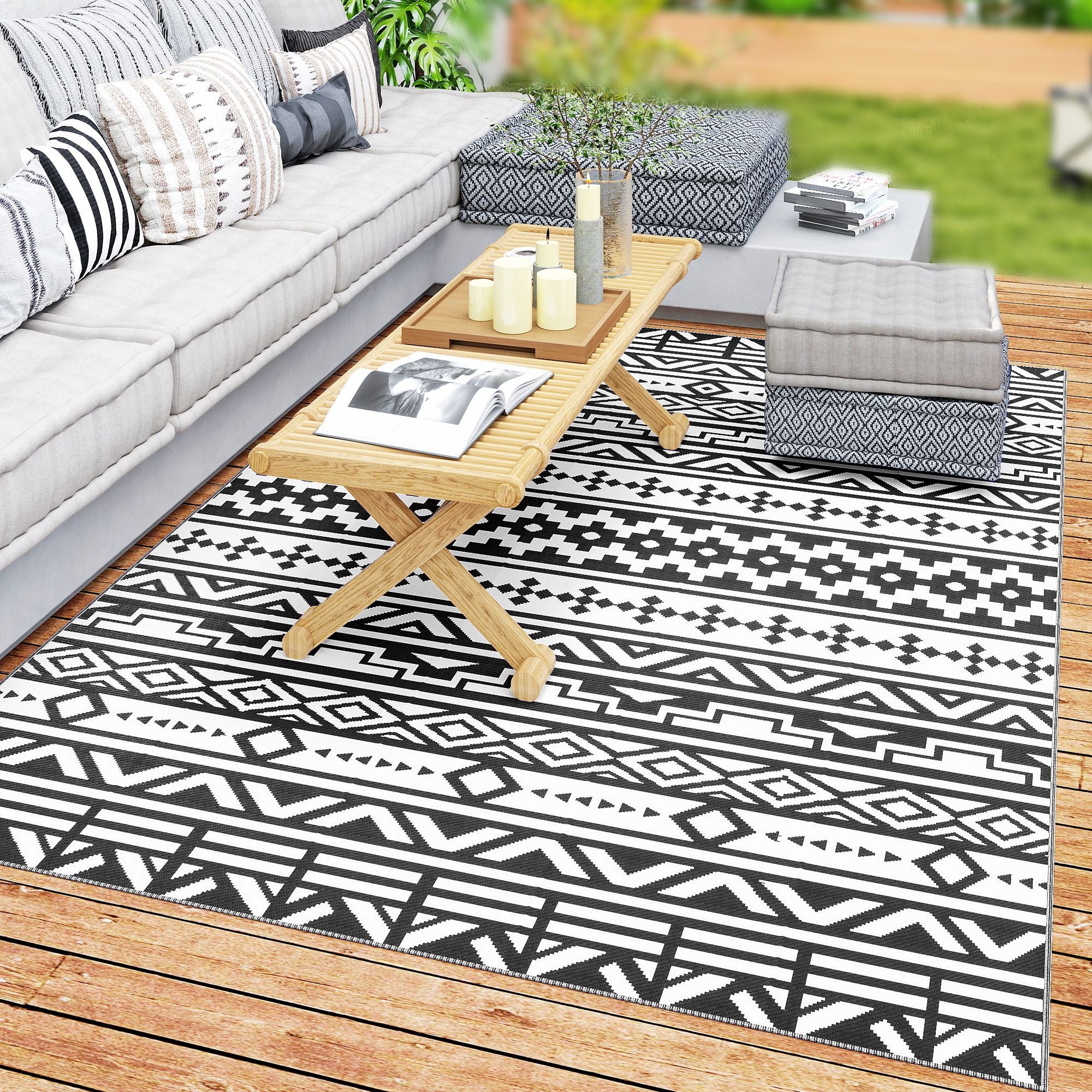 Outsunny 6 x 9 ft Reversible Waterproof Outdoor Rug, Black & White