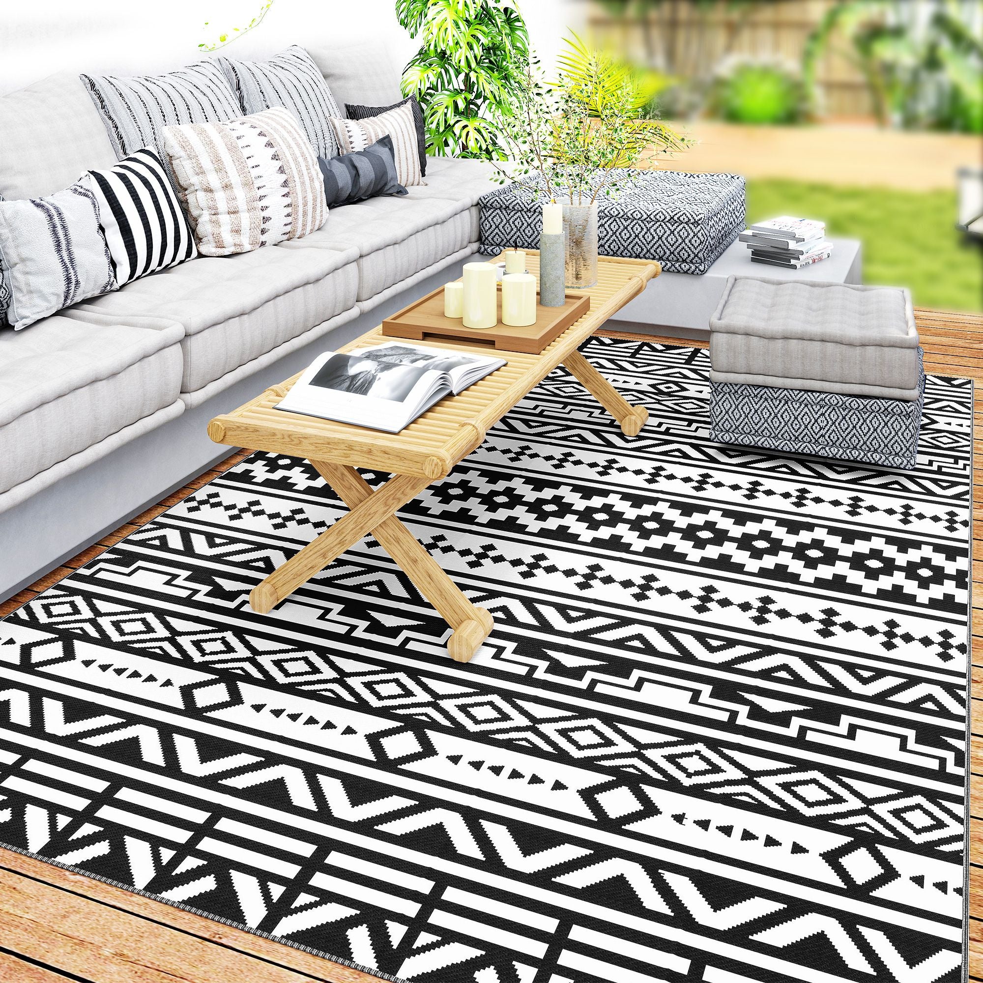 Outsunny 6 x 9 ft Reversible Waterproof Outdoor Rug, Black & White