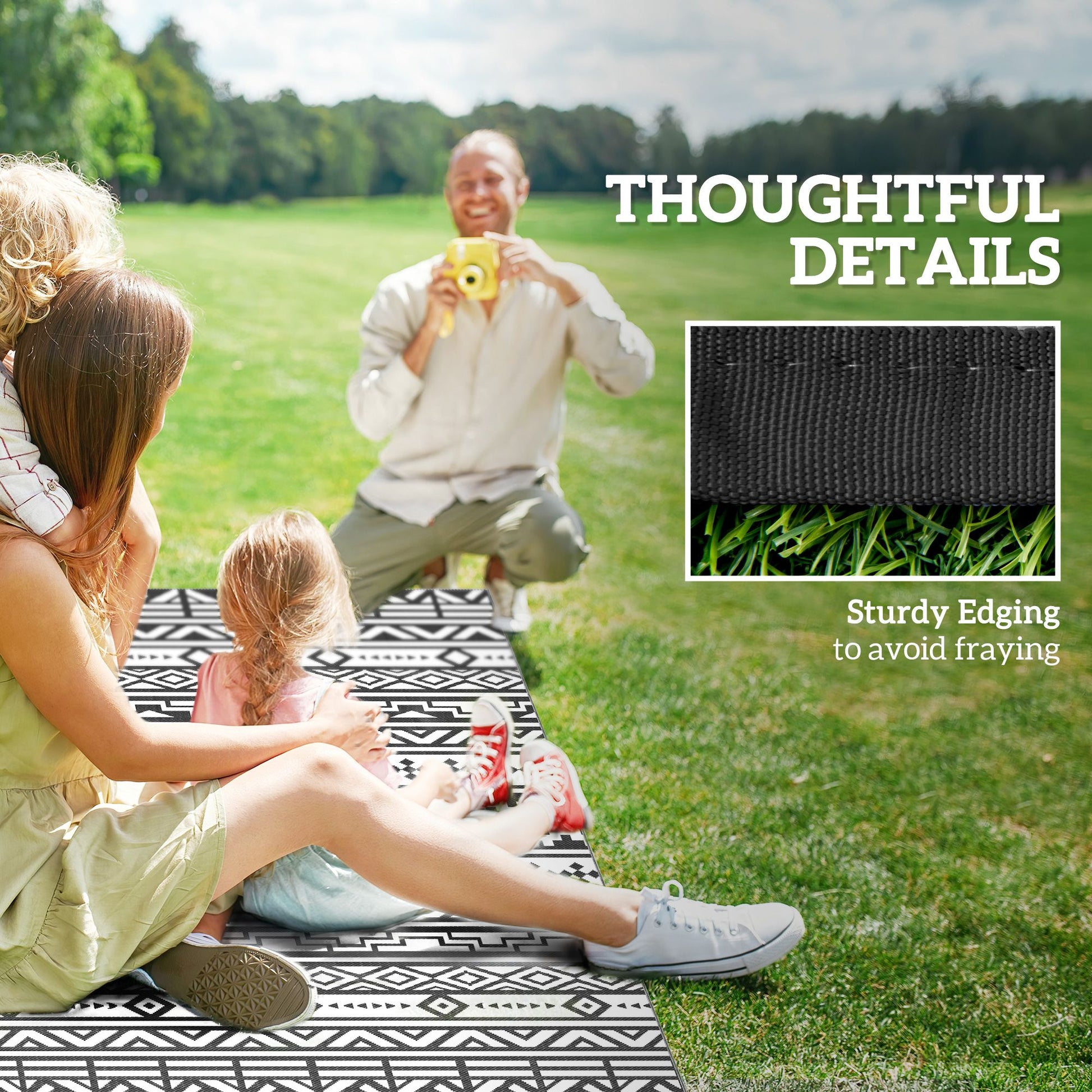 Outsunny 6 x 9 ft Reversible Waterproof Outdoor Rug, Black & White