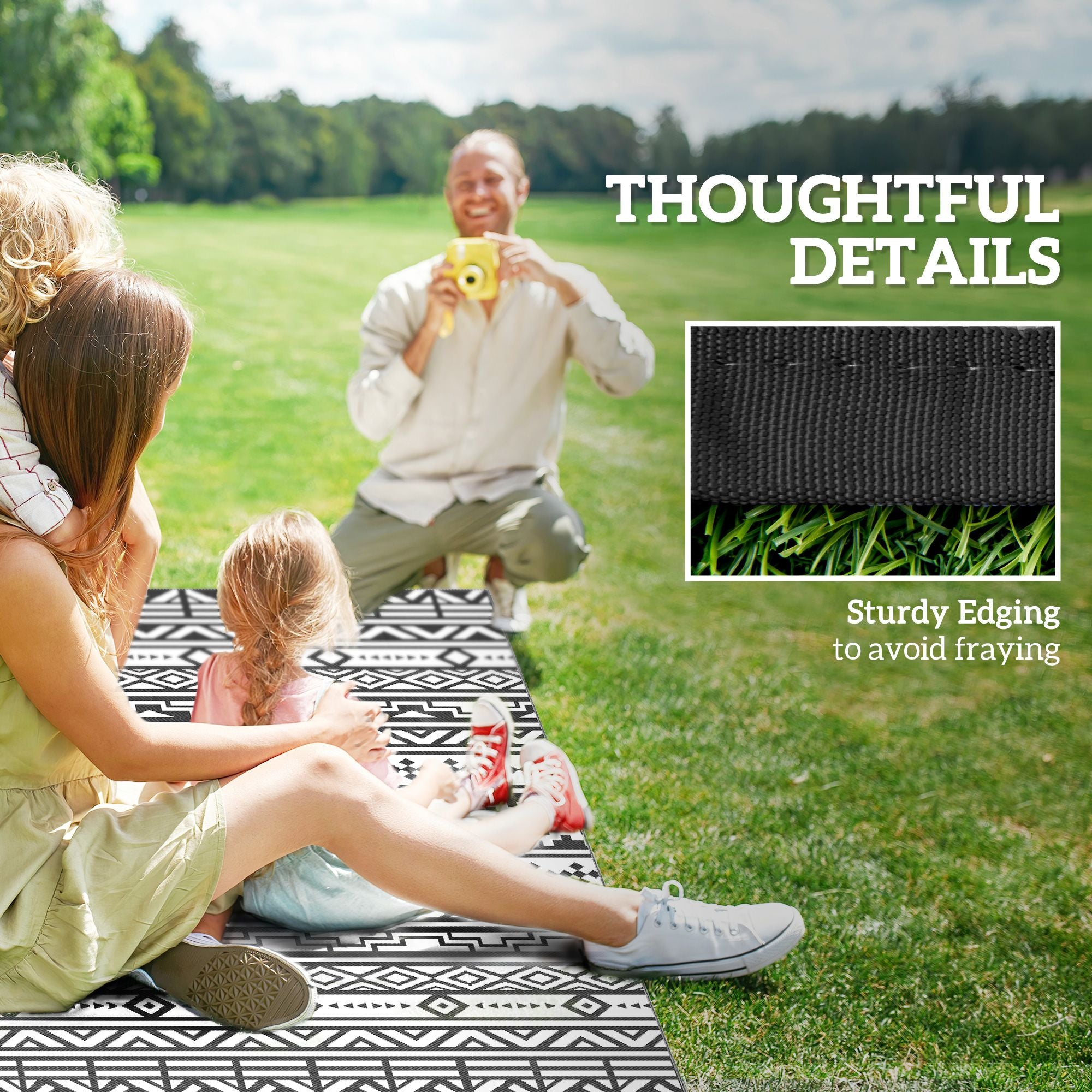 Outsunny 6 x 9 ft Reversible Waterproof Outdoor Rug, Black & White