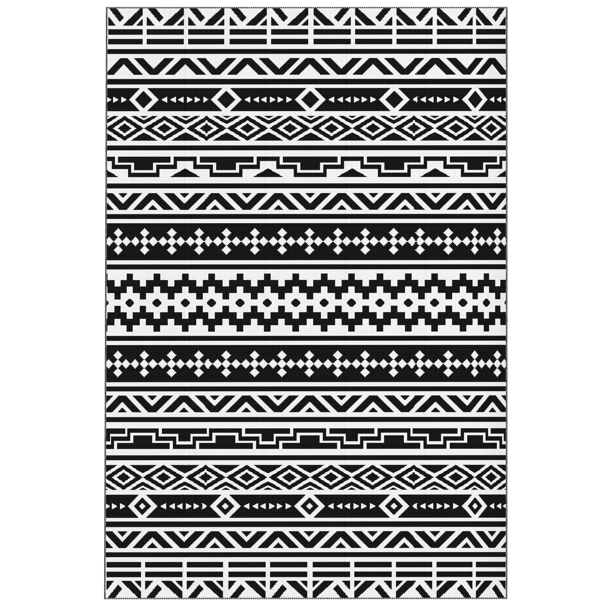 Outsunny 6 x 9 ft Reversible Waterproof Outdoor Rug, Black & White