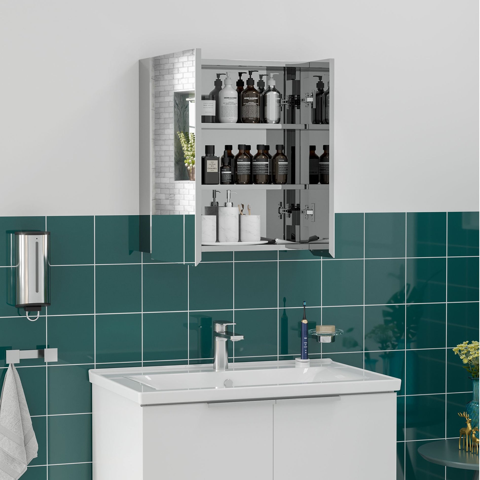 Kleankin Mirrored Bathroom Medicine Cabinet with 3-Tier Storage, Silver