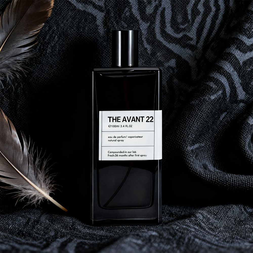 Signature Woody Eau de Parfum Spray, 3.4 fl oz - product view 10