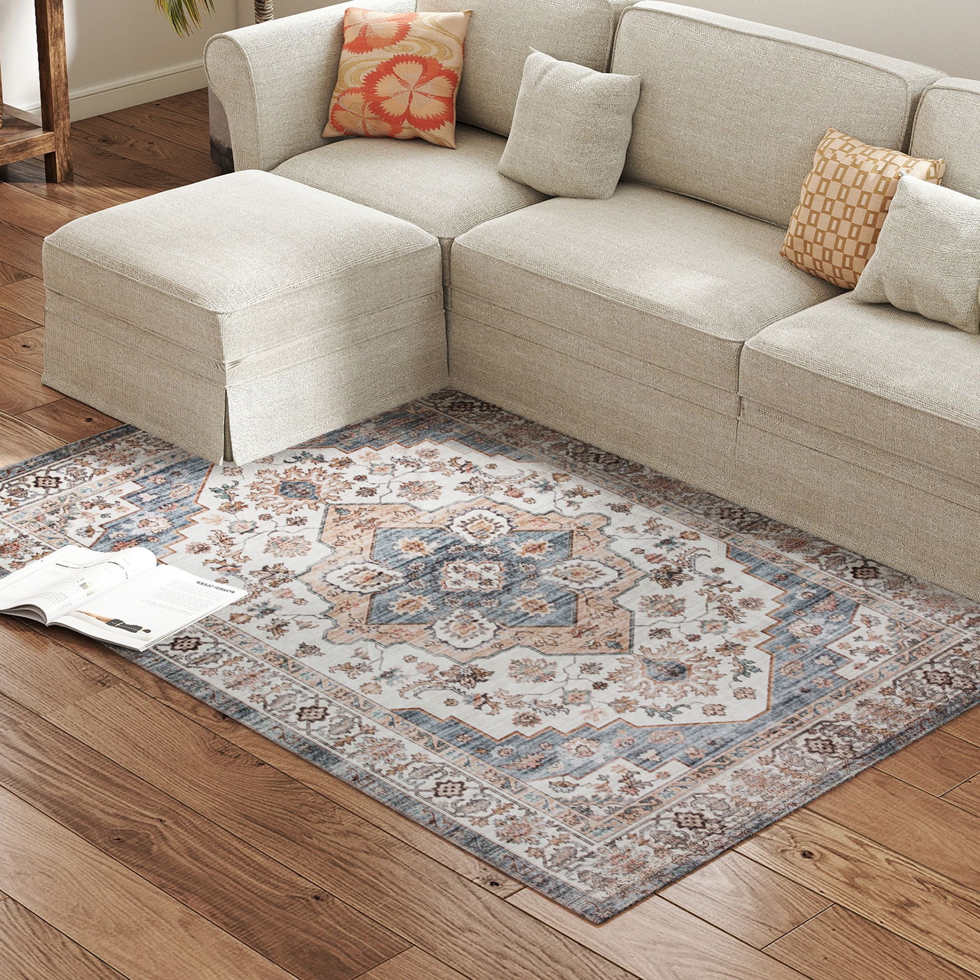 HOMCOM 4 x 6 ft Vintage Washable Area Rug with Non-Slip Backing
