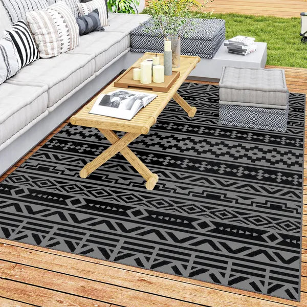 Outsunny Reversible Outdoor Rug, Waterproof Plastic Straw with Carry Bag, 6 ft x 9 ft, Black and Gray Geometric Wall - product image 10
