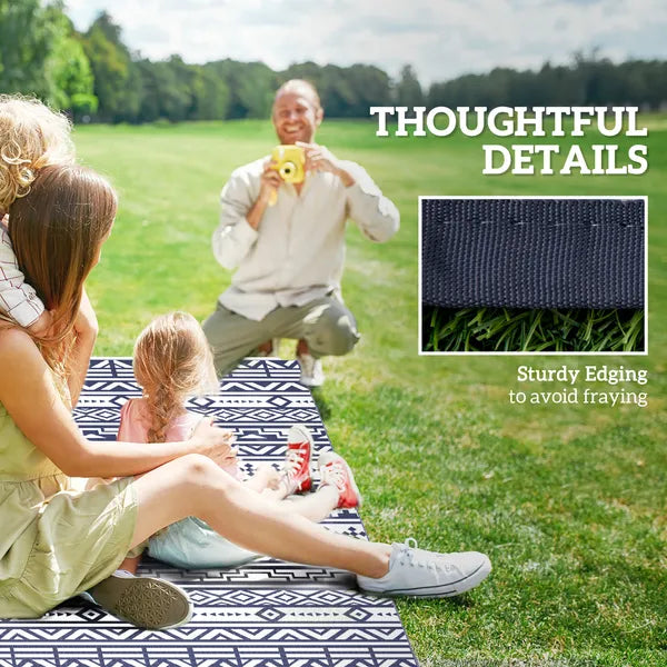 Outsunny Reversible Outdoor Rug, Waterproof Plastic Straw with Carry Bag, 6 ft x 9 ft, Blue and White Geometric - product image 8