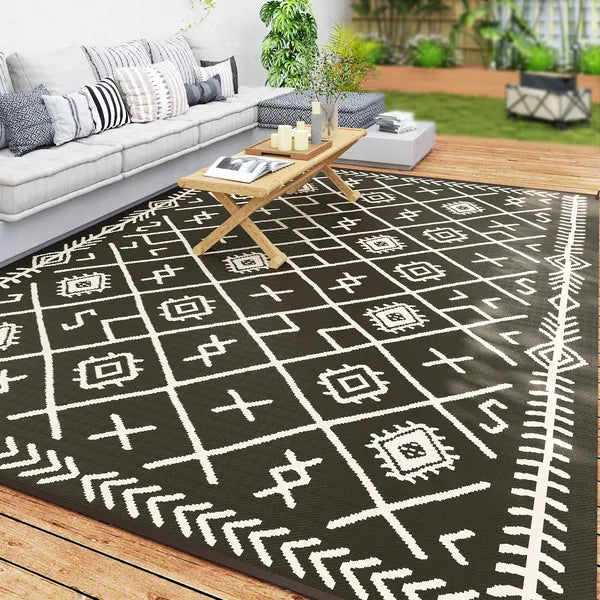 Outsunny Reversible Outdoor Rug, Waterproof Plastic Straw with Carry Bag, 9 ft x 12 ft, Black and Beige Rhombus - product image 11