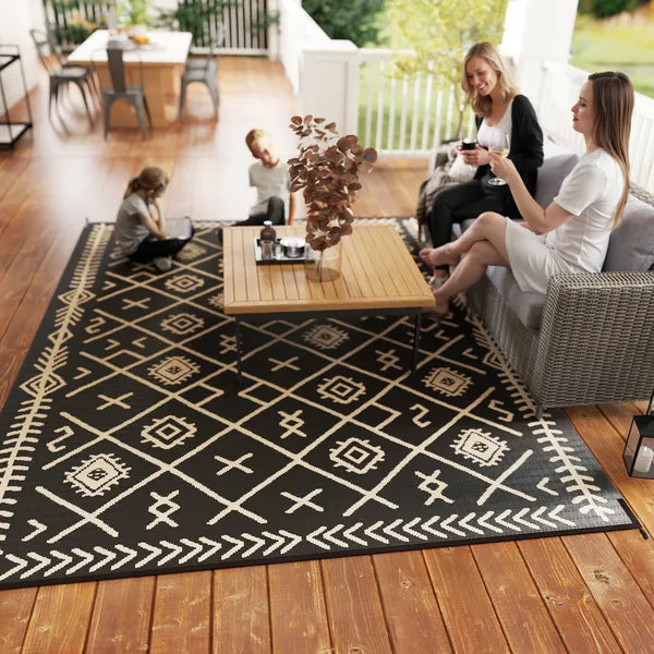 Outsunny Reversible Outdoor Rug, Waterproof Plastic Straw with Carry Bag, 9 ft x 12 ft, Black and Beige Rhombus - product image 9