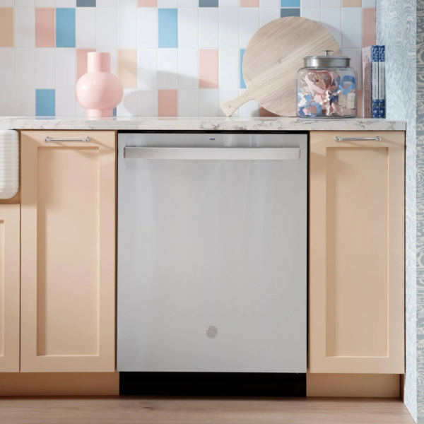 GE 24 in. Top Control Flush-Mount Dishwashers with 45 dBa Sound Level, 3rd-Rack & Dry Boost – Fingerprint Resistant Stainlesss